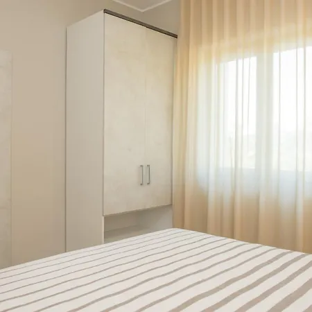 Aqua Sea Relais, Luxury & Pool Appartamento *